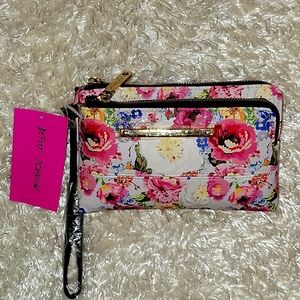 NWT!!! BETSEY JOHNSON WRISTLET